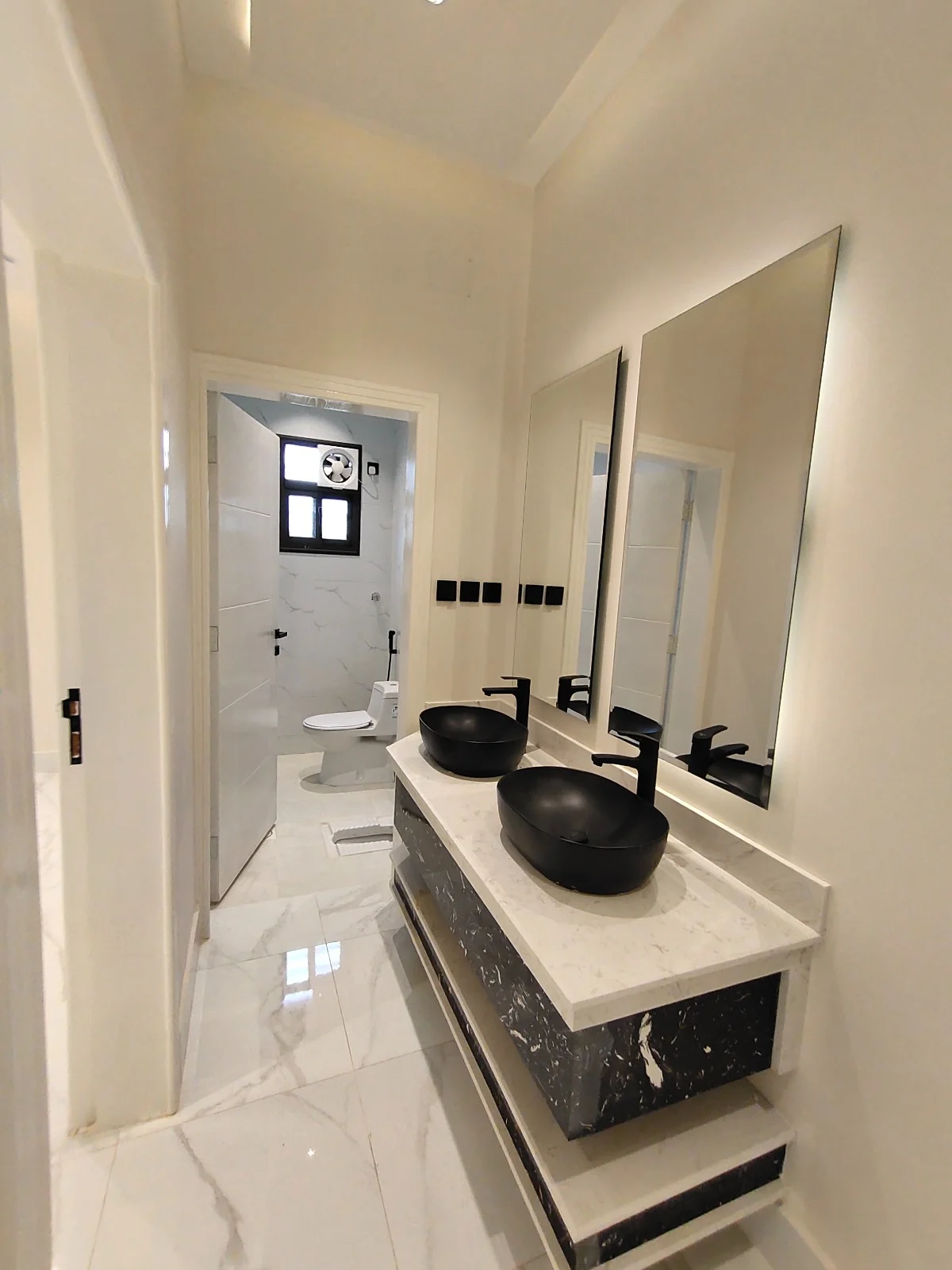 عقارات للبيع في شارع الثمانين خميس مشيط