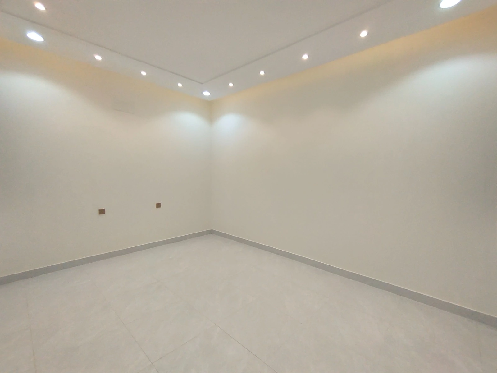 شقة للبيع في خميس مشيط خلف الالماني